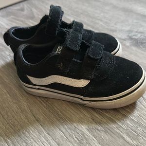Kids black and white vans